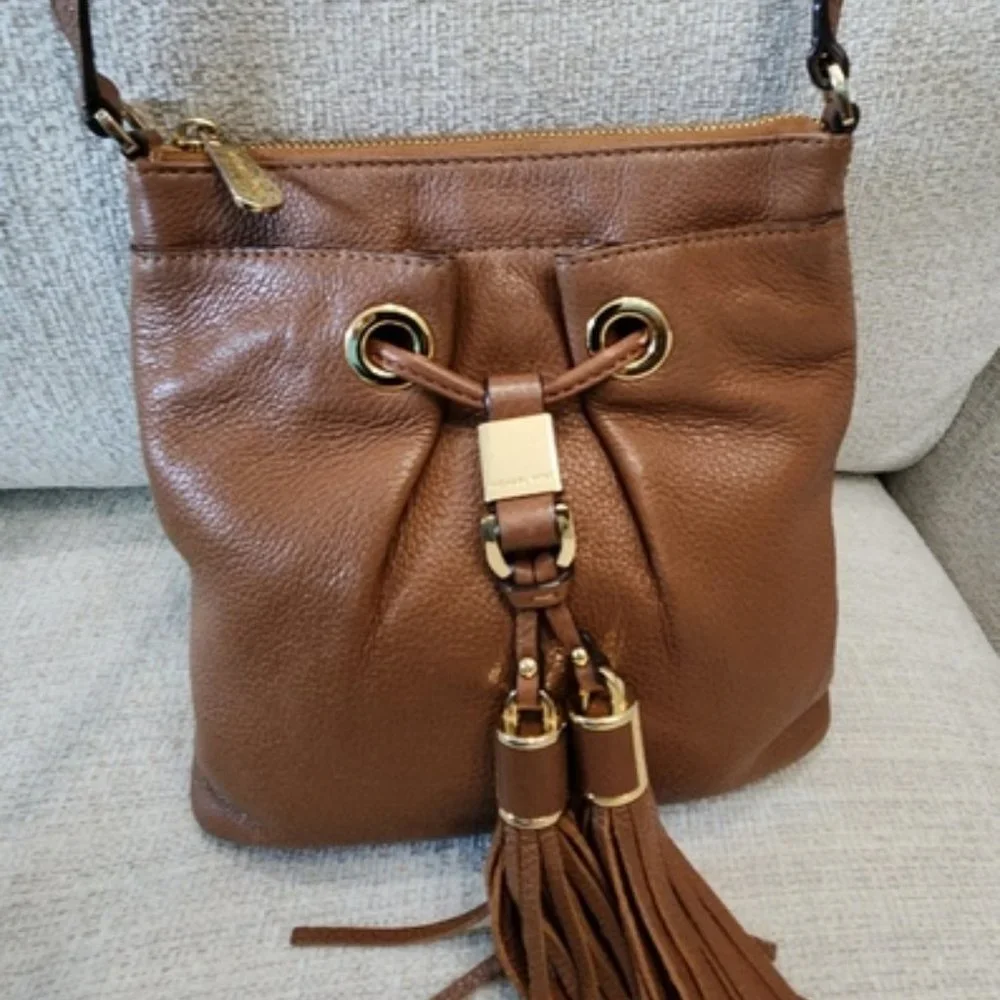 Michael Kors Camden Leather Crossbody Bag Purse